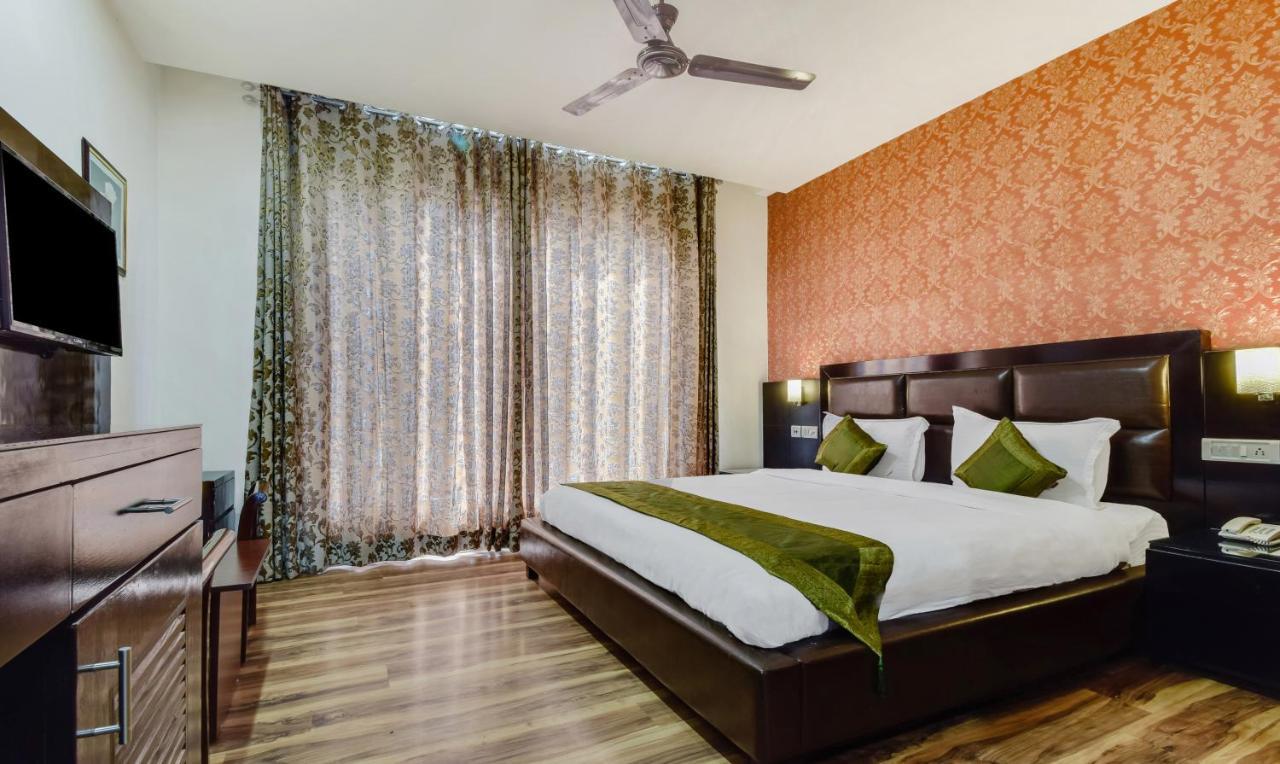 The Vaikunth Hotel Dharamshala Exterior photo